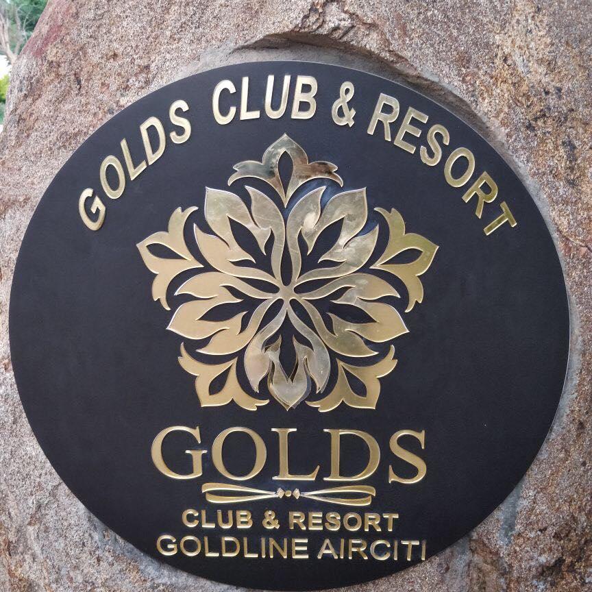 Golds Club & Resort Bayappanhalli Bagian luar foto