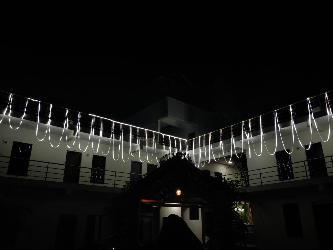 Golds Club & Resort Bayappanhalli Bagian luar foto